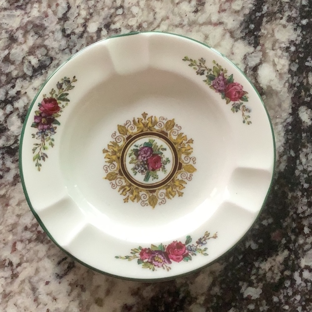 Wedgwood Columbia W959, trinket/ashtray